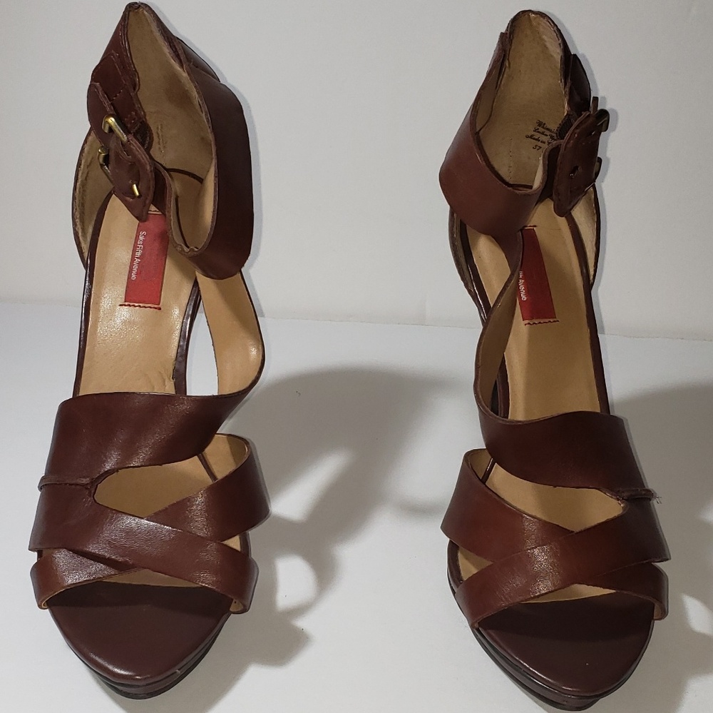 Ladies open to high heel